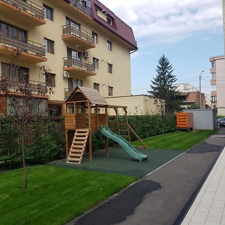 New Transilvania Apartment クルージュ＝ナポカ エクステリア 写真